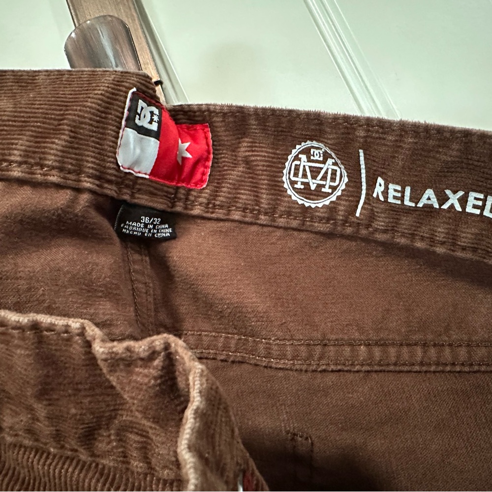 DC brand corduroy men’s pants 36x32